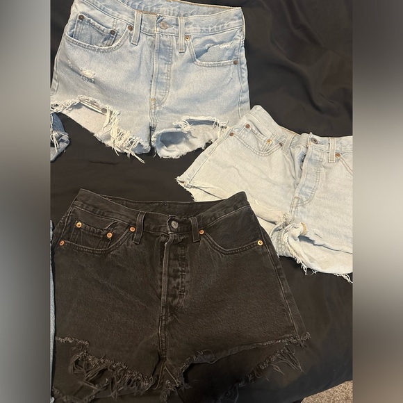 Levi’s 501 high wasted shorts - Picture 3 of 7